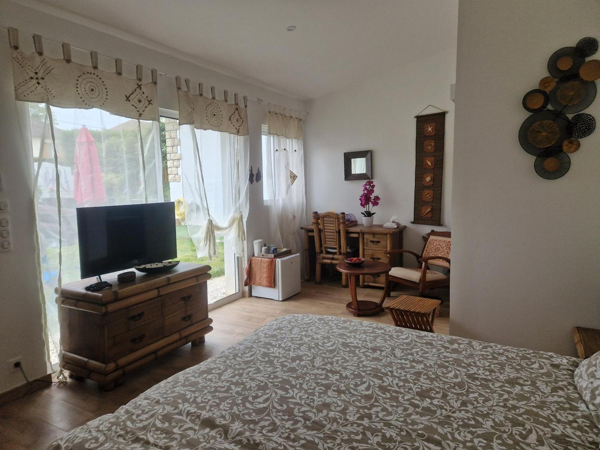 La Serenite Balinaise, Chambre Et Sdb Privee, Jardin , Piscine Et Jacuzzi En Saison, Pres De Chantilly, Parc Asterix Et Cdg Et Paris En 20' Orry-La-Ville Exteriör bild